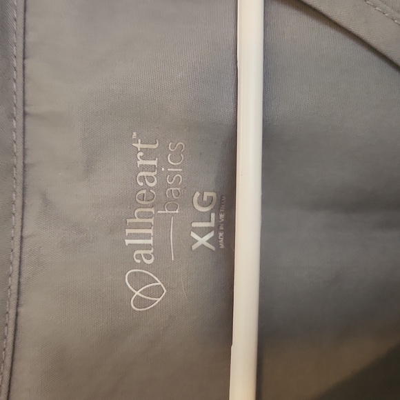 Allheart XL light grey scrub top - Picture 2 of 3